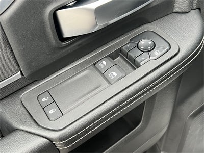 2026 RAM 5500HD RAM 5500 BIG HORN CHASSIS REGULAR CAB 4X4 84' CA