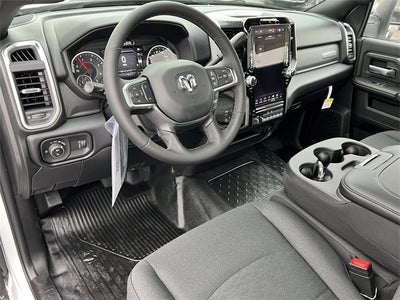 2026 RAM 5500HD RAM 5500 BIG HORN CHASSIS REGULAR CAB 4X4 84' CA