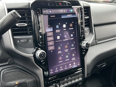 2026 RAM 5500HD RAM 5500 BIG HORN CHASSIS REGULAR CAB 4X4 84' CA