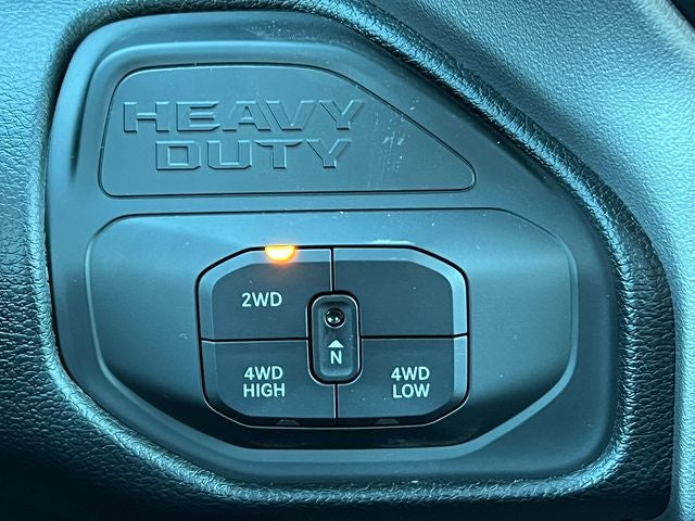 2026 RAM 5500HD RAM 5500 BIG HORN CHASSIS REGULAR CAB 4X4 84' CA