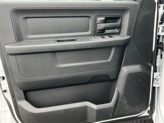 2026 RAM 5500HD RAM 5500 TRADESMAN CHASSIS CREW CAB 4X4 84' CA