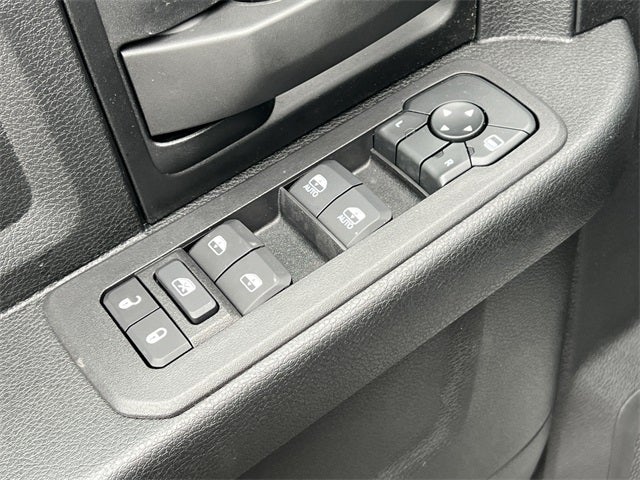 2026 RAM 5500HD RAM 5500 TRADESMAN CHASSIS CREW CAB 4X4 84' CA