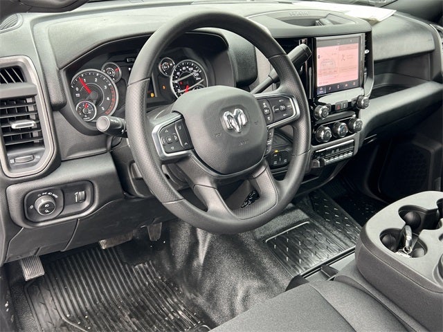 2026 RAM 5500HD RAM 5500 TRADESMAN CHASSIS CREW CAB 4X4 84' CA