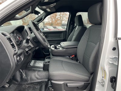 2026 RAM 5500HD RAM 5500 TRADESMAN CHASSIS CREW CAB 4X4 84' CA