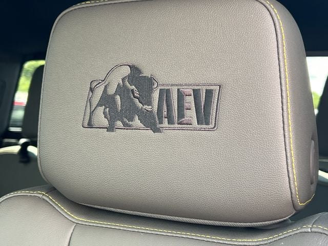 2025 Chevrolet Silverado 1500 4WD Crew Cab Short Bed ZR2