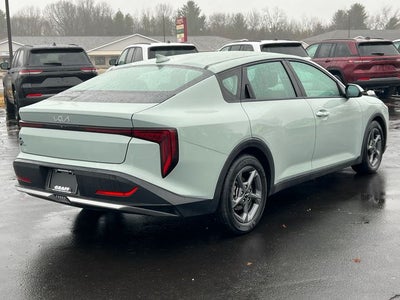 2025 Kia K4 LXS