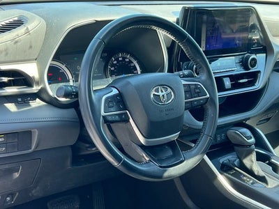 2023 Toyota Highlander Hybrid Hybrid XLE