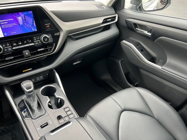 2023 Toyota Highlander Hybrid Hybrid XLE