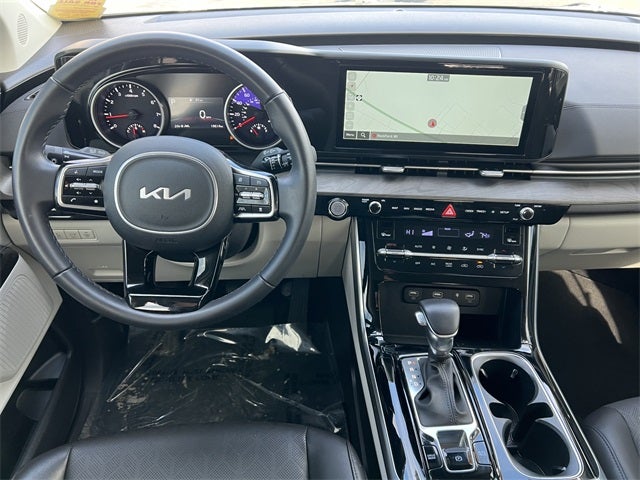 2024 Kia Carnival EX